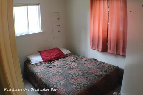 Bedroom - 948 Richland, Lupton, MI 48635 photo 1 of 2