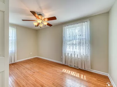 Bedroom - 238 Cranbrook, Monroe, MI 48162 photo 4 of 8