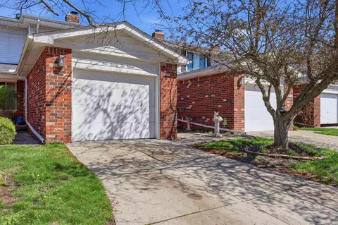 42211 Toddmark Ln, Clinton Township, MI 48038