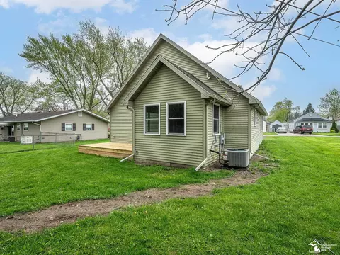 Exterior - 3019 8th, Monroe, MI 48162 photo 8 of 10