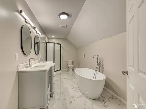 Bath - 3019 8th, Monroe, MI 48162 photo 3 of 5