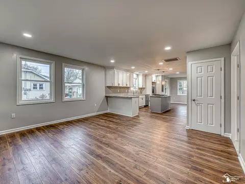 Living - 3019 8th, Monroe, MI 48162 photo 1 of 3