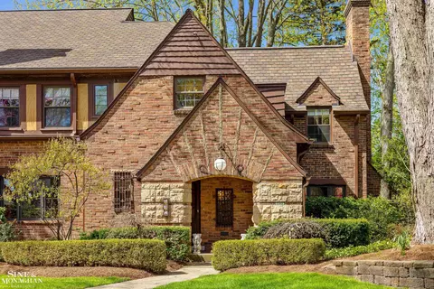 Exterior - 847 Whittier, Grosse Pointe Park, MI 48230 photo 8 of 30
