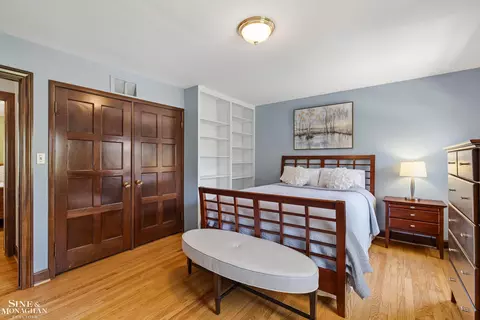 Bedroom - 847 Whittier, Grosse Pointe Park, MI 48230 photo 5 of 9