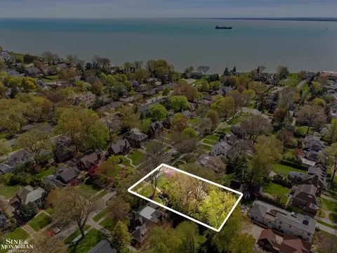View/Area - 847 Whittier, Grosse Pointe Park, MI 48230 photo 4 of 8