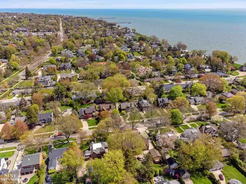 View/Area - 847 Whittier, Grosse Pointe Park, MI 48230 photo 5 of 8