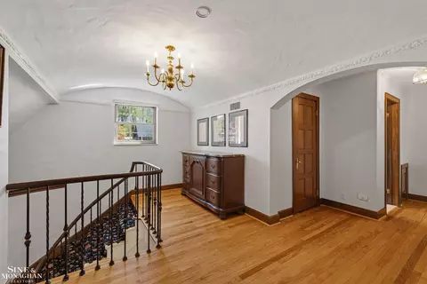 Entry Way - 847 Whittier, Grosse Pointe Park, MI 48230 photo 8 of 10