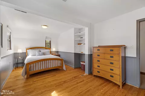 Bedroom - 847 Whittier, Grosse Pointe Park, MI 48230 photo 9 of 9