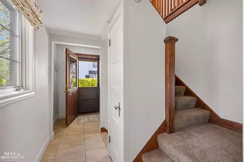 Entry Way - 847 Whittier, Grosse Pointe Park, MI 48230 photo 4 of 10
