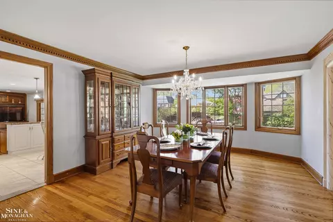 Dining - 847 Whittier, Grosse Pointe Park, MI 48230 photo 1 of 2