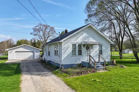 3293 E Pierson, Flint, MI 48506