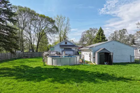 Exterior - 3293 E Pierson, Flint, MI 48506 photo 4 of 5