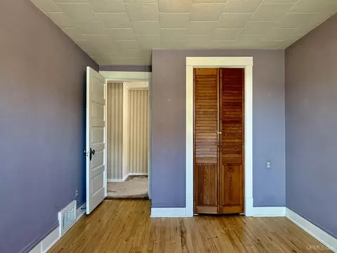 Bedroom - 914 N Elevation, Hancock, MI 49930 photo 9 of 10