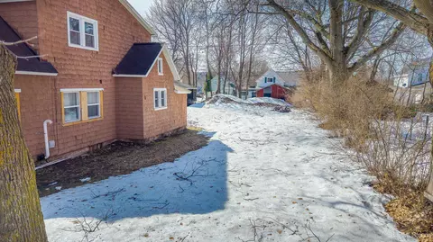 Exterior - 630 Wabash, Ishpeming, MI 49849 photo 4 of 9