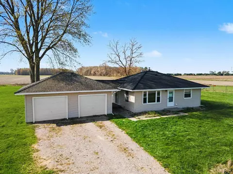 19395 Dice, Merrill, MI 48637