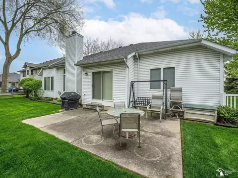Exterior - 14353 Canterbury, Monroe, MI 48161 photo 5 of 10
