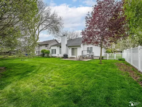 Exterior - 14353 Canterbury, Monroe, MI 48161 photo 6 of 10