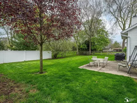 Exterior - 14353 Canterbury, Monroe, MI 48161 photo 7 of 10