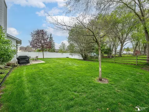 Exterior - 14353 Canterbury, Monroe, MI 48161 photo 3 of 10