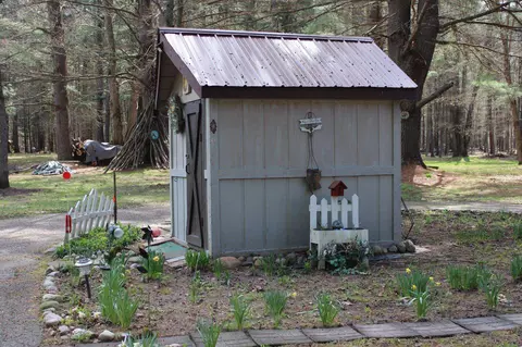 Exterior - 1080 N Hockaday, Gladwin, MI 48624 photo 15 of 26