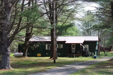 Exterior - 1080 N Hockaday, Gladwin, MI 48624 photo 4 of 26