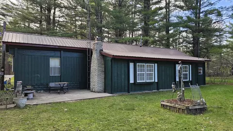 Exterior - 1080 N Hockaday, Gladwin, MI 48624 photo 8 of 26