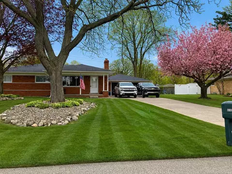 53165 Briar, Shelby Township, MI 48316