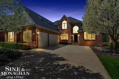 7303 William, Shelby Township, MI 48316