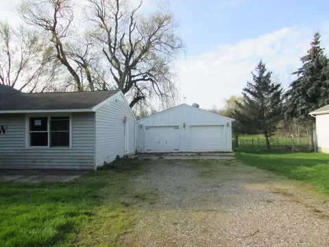 Exterior - 1973 Bock, Owosso, MI 48867 photo 4 of 7