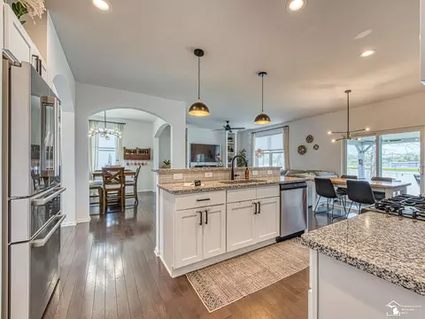 Kitchen - 746 Forest, Dundee, MI 48131 photo 2 of 4