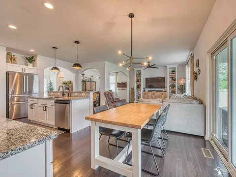 Dining - 746 Forest, Dundee, MI 48131 photo 2 of 2