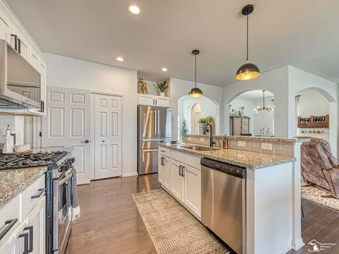 Kitchen - 746 Forest, Dundee, MI 48131 photo 1 of 4