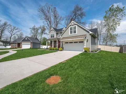 Exterior - 746 Forest, Dundee, MI 48131 photo 5 of 10