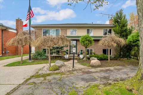 22606 E 12 Mile, Saint Clair Shores, MI 48081