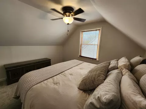 Bedroom - 33988 Currier, Wayne, MI 48184 photo 6 of 9