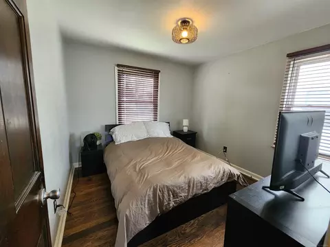 Bedroom - 33988 Currier, Wayne, MI 48184 photo 2 of 9