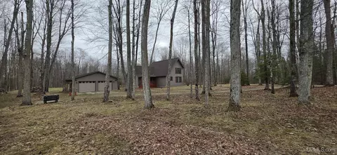 Exterior - 5784 E Maple Ridge 37th, Rock, MI 49880 photo 7 of 13