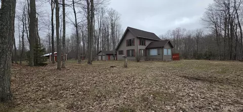 Exterior - 5784 E Maple Ridge 37th, Rock, MI 49880 photo 9 of 13