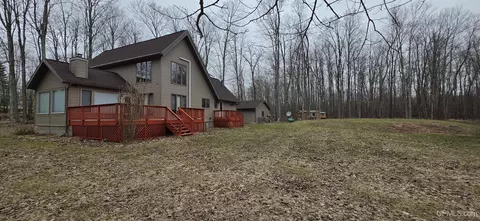 Exterior - 5784 E Maple Ridge 37th, Rock, MI 49880 photo 10 of 13