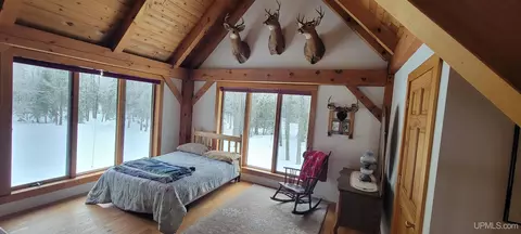 Bedroom - 5784 E Maple Ridge 37th, Rock, MI 49880 photo 4 of 5