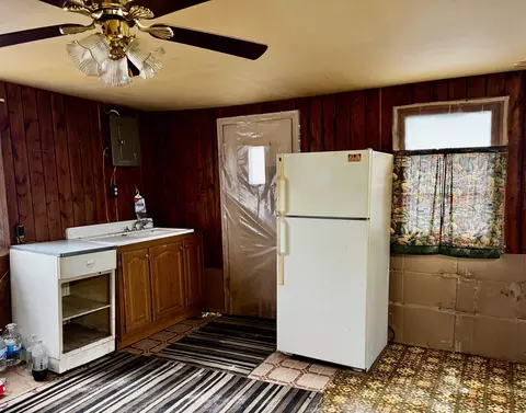 Kitchen - 110 E Al Heiden, Harrison, MI 48625 photo 3 of 4
