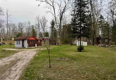 110 E Al Heiden, Harrison, MI 48625