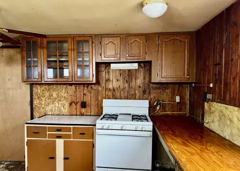 Kitchen - 110 E Al Heiden, Harrison, MI 48625 photo 4 of 4