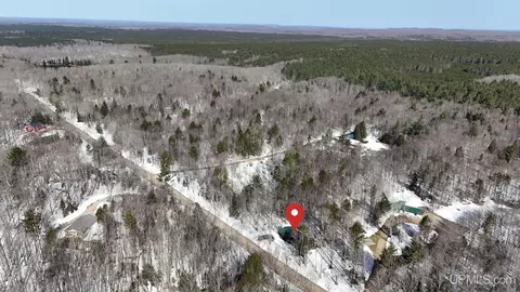 View/Area - 7122 Maple Grv, Munising, MI 49862 photo 2 of 6