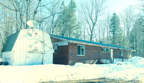 Exterior - 7122 Maple Grv, Munising, MI 49862 photo 5 of 7