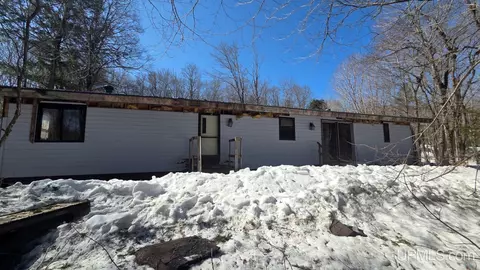 Exterior - 7122 Maple Grv, Munising, MI 49862 photo 4 of 7