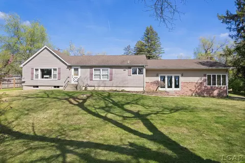 1795 Howell, Adrian, MI 49221