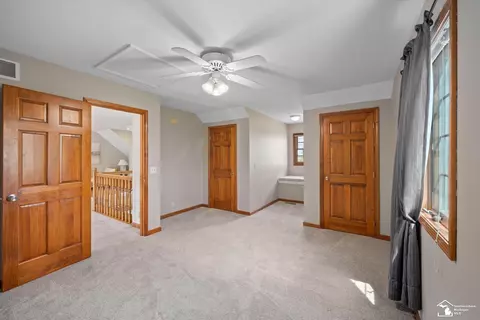Entry Way - 8911 Schroeder, Riga, MI 49276 photo 7 of 10