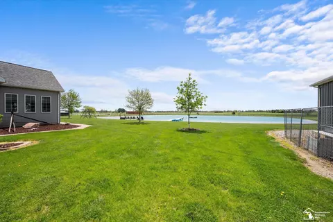 Exterior - 8911 Schroeder, Riga, MI 49276 photo 6 of 8