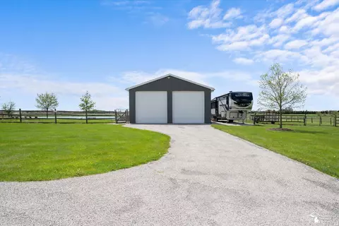 Exterior - 8911 Schroeder, Riga, MI 49276 photo 5 of 8